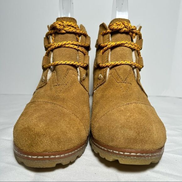TOMS Desert Wedge Shearling Suede Heels in Wheat 7.5 - Picture 2 of 10